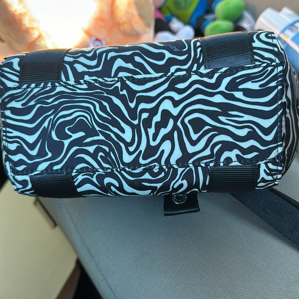 Fabletics Mini Marbled Zebra - image 3